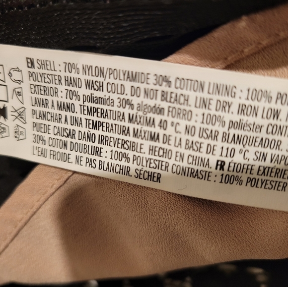 NEW English Factory S Top Black Floral Lace Embroidered Bell Sleeves Blouse - Picture 8 of 9